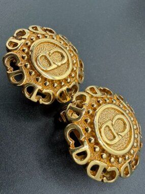 CHRISTIAN DIOR GOLD CLIP ON EARRINGS